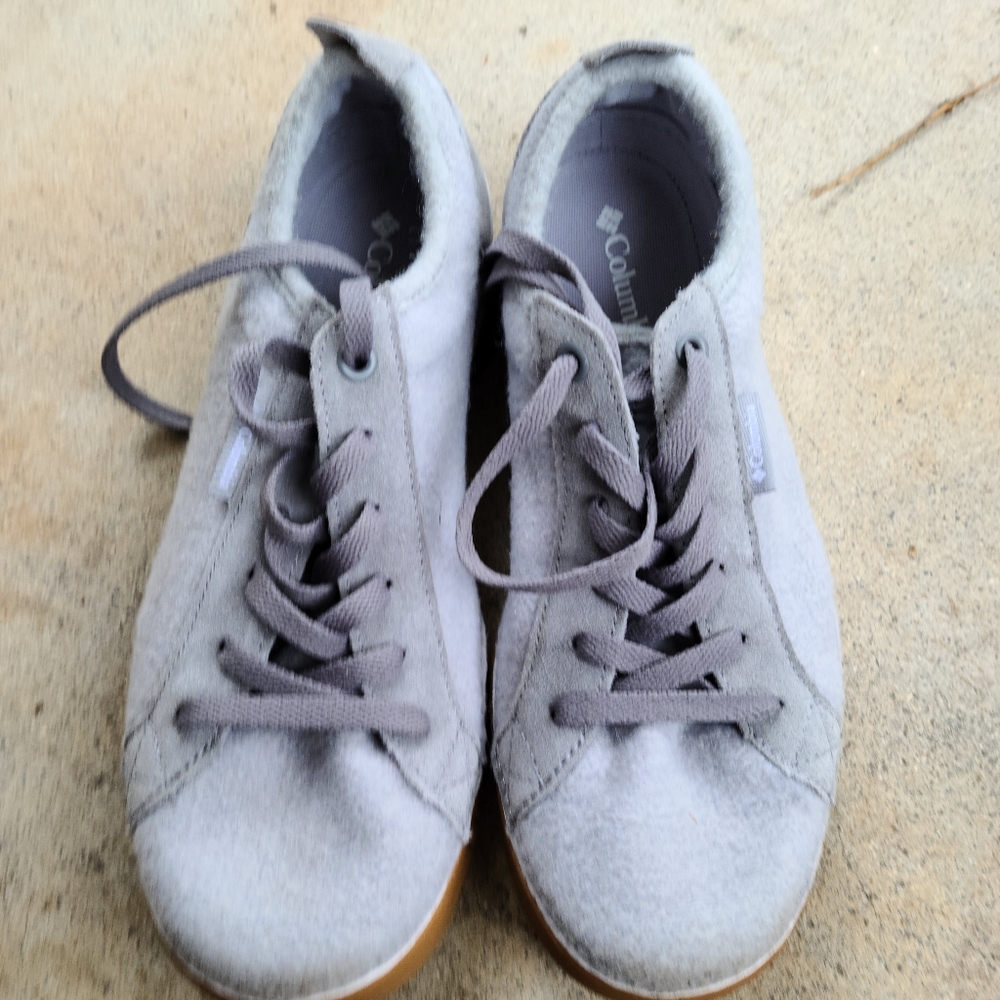 Columbia tennis shoes